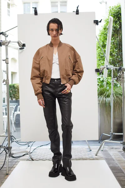 Look 12